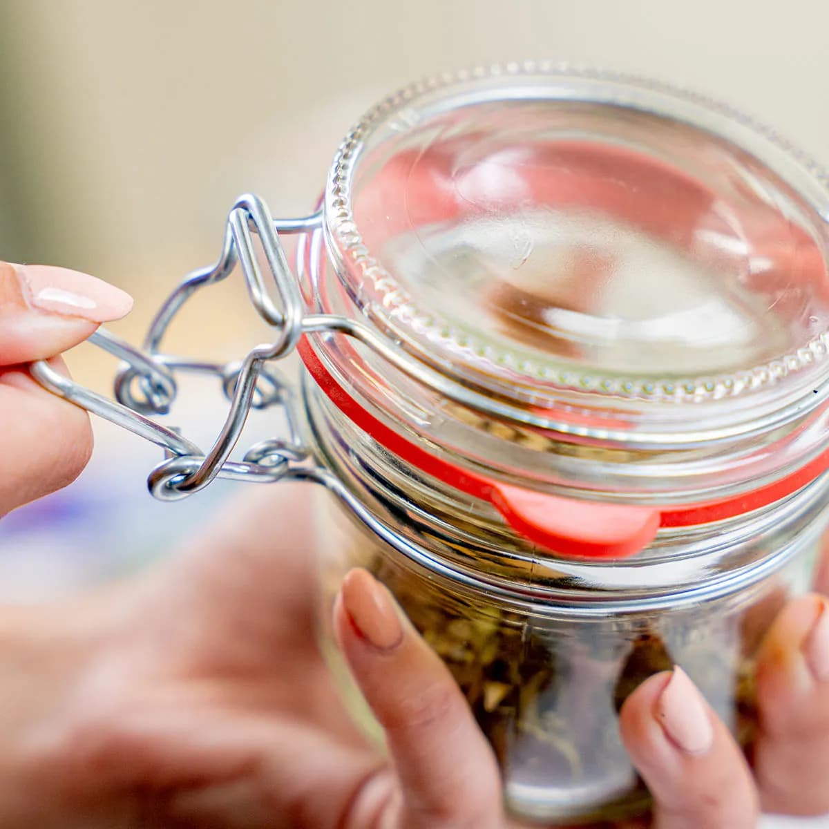 Wiet curing jar